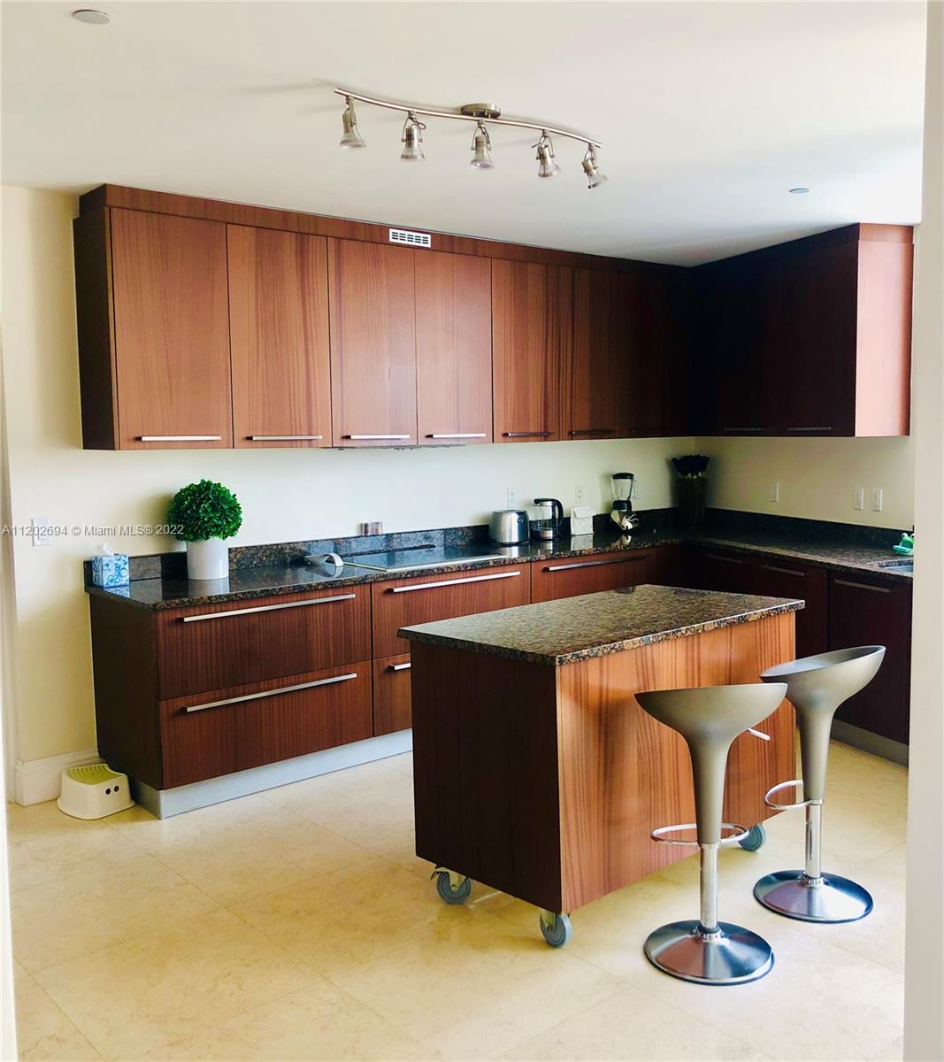 15901 Collins Ave Unit: 2704