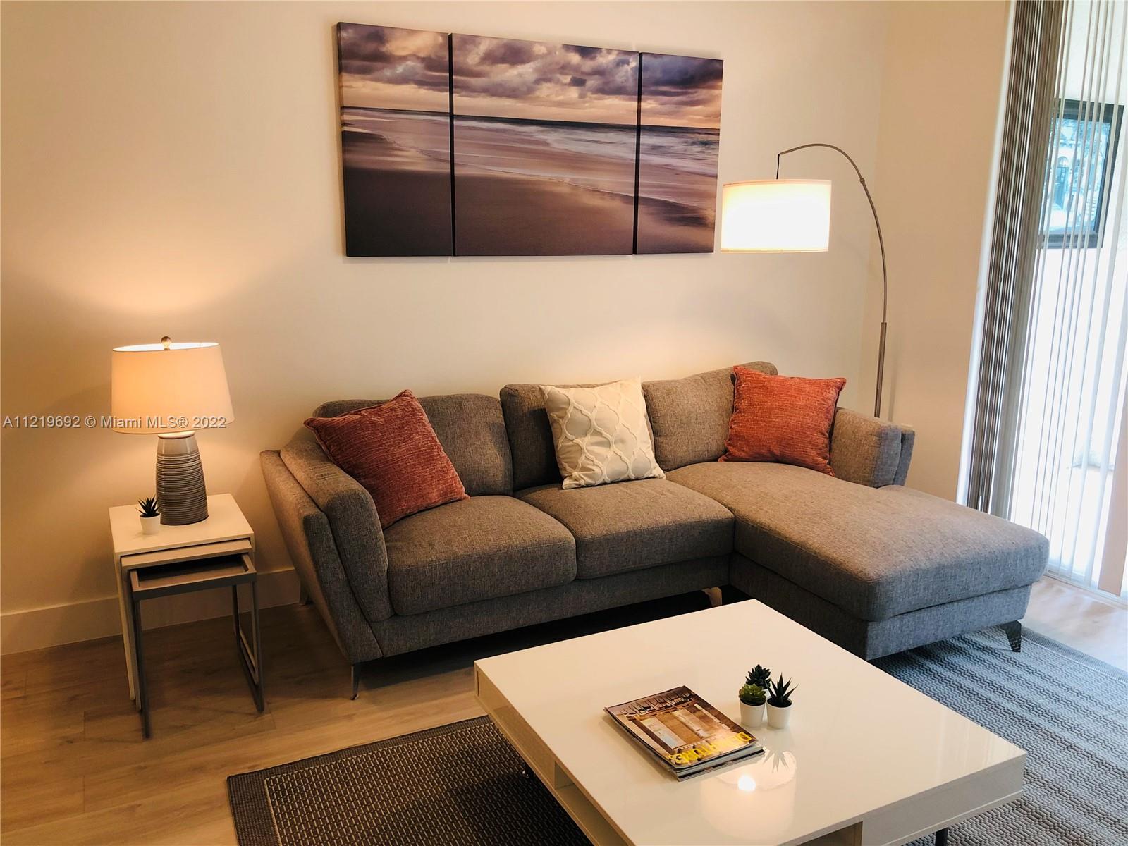 17100 N Bay Rd Unit: 1511