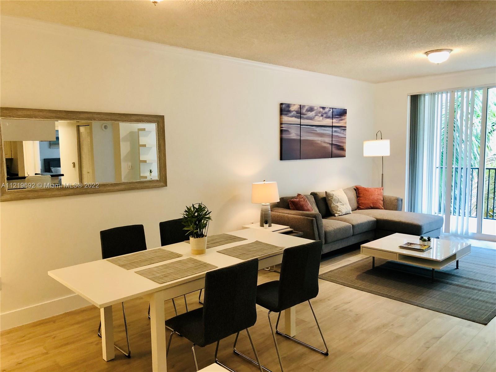 17100 N Bay Rd Unit: 1511