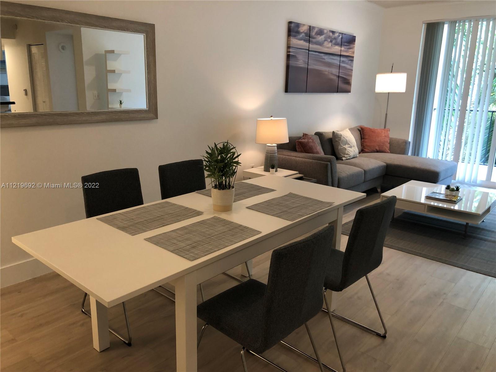 17100 N Bay Rd Unit: 1511