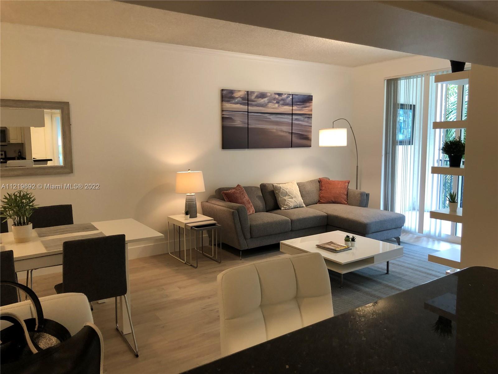 17100 N Bay Rd Unit: 1511