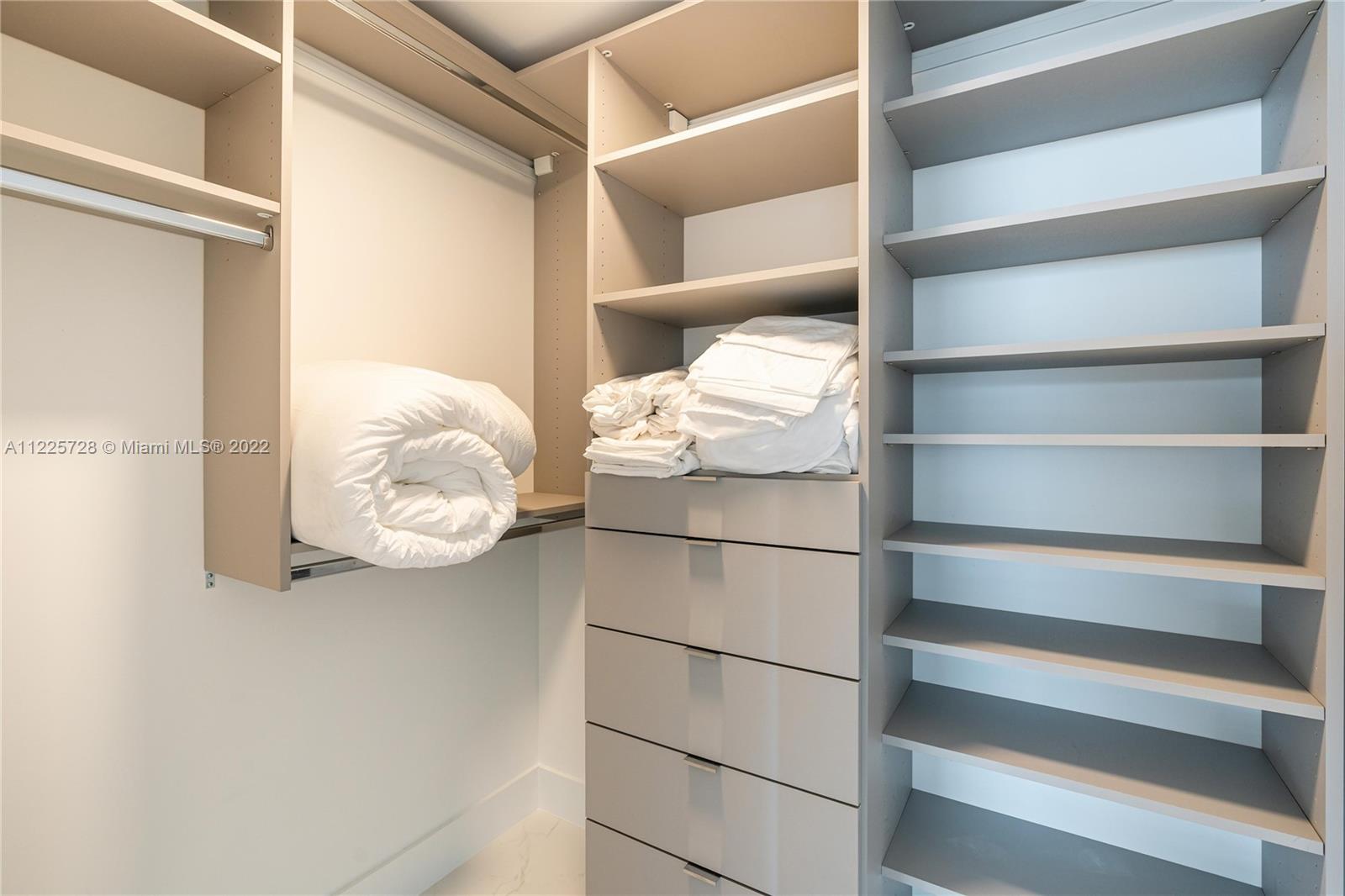 330 Sunny Isles Blvd Unit: 5-1906