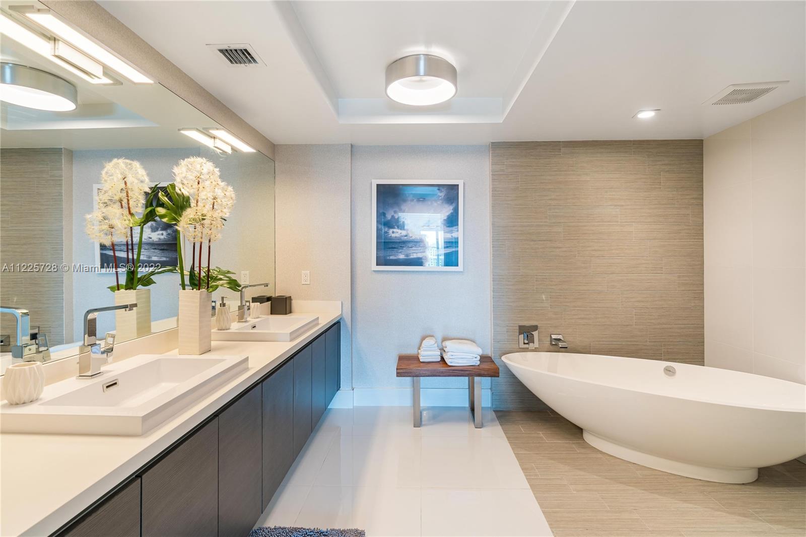 330 Sunny Isles Blvd Unit: 5-1906