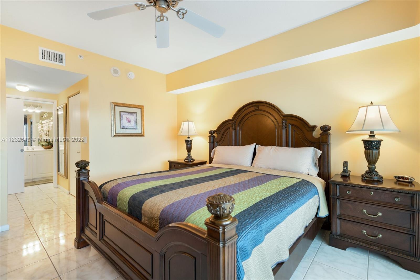 18100 N Bay Rd Unit: 404