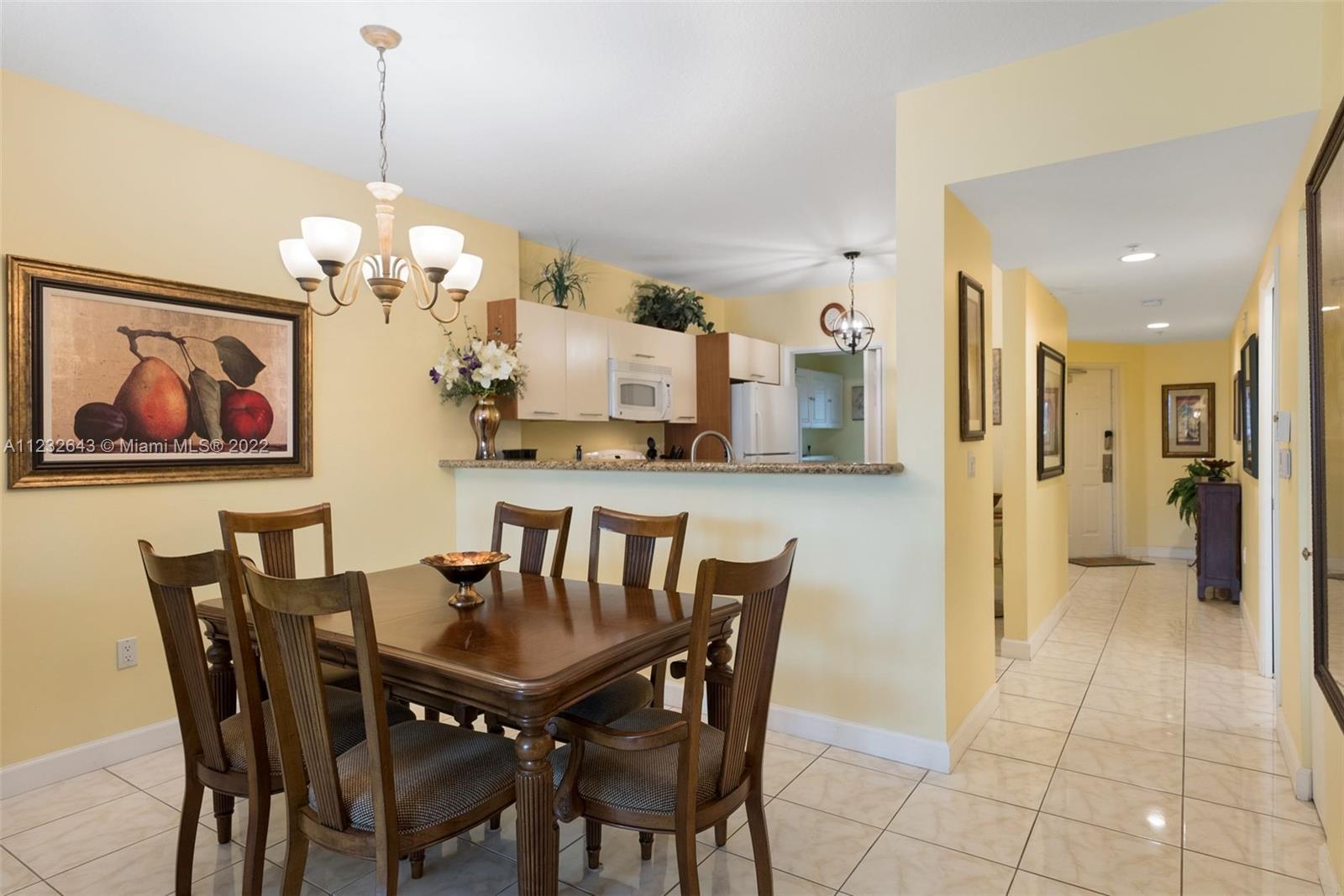 18100 N Bay Rd Unit: 404