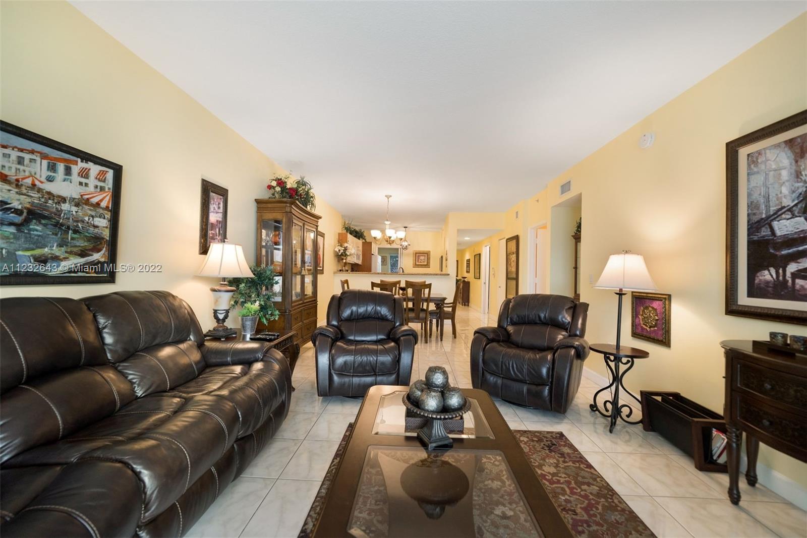 18100 N Bay Rd Unit: 404