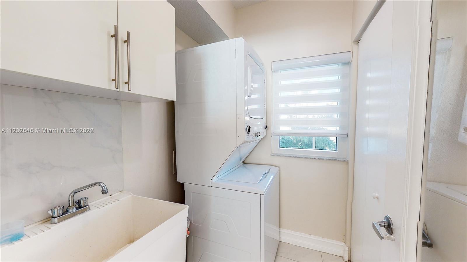 18100 N Bay Rd Unit: 504