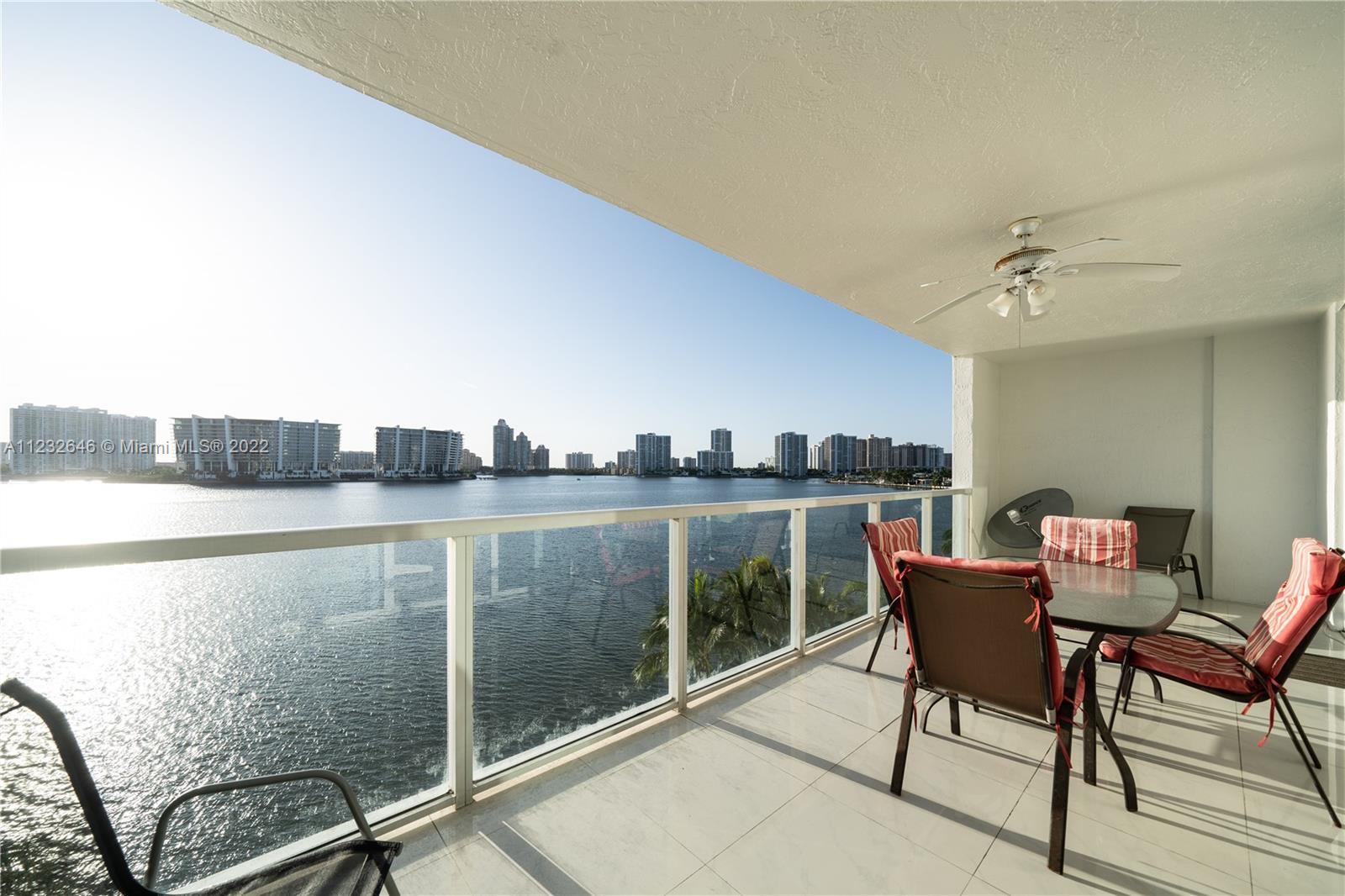 18100 N Bay Rd Unit: 504