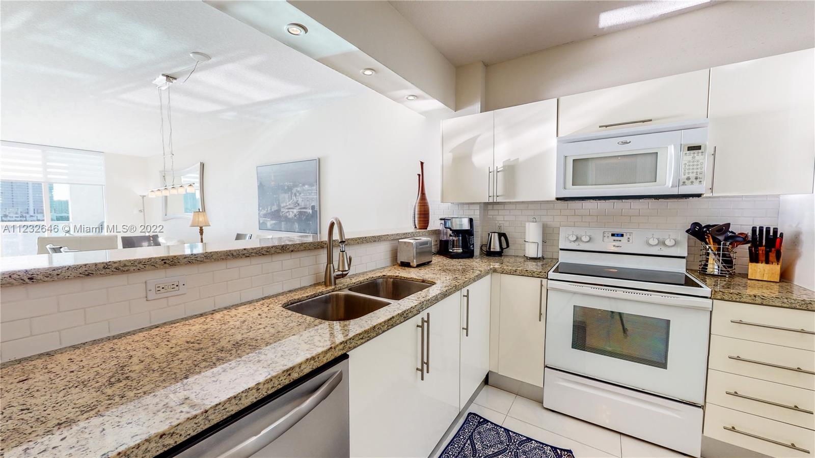 18100 N Bay Rd Unit: 504