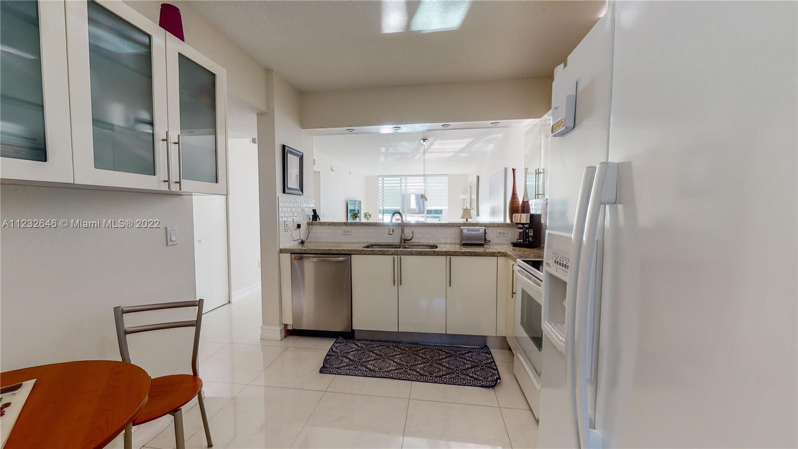 18100 N Bay Rd Unit: 504