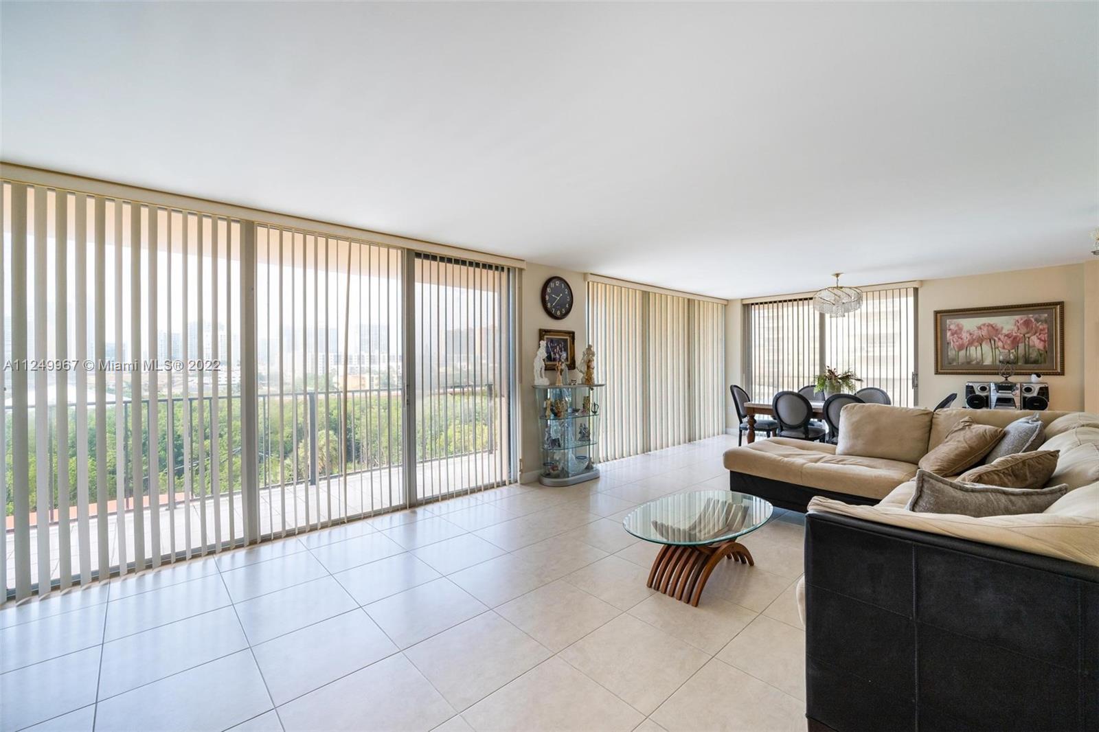 210 174th St Unit: 709