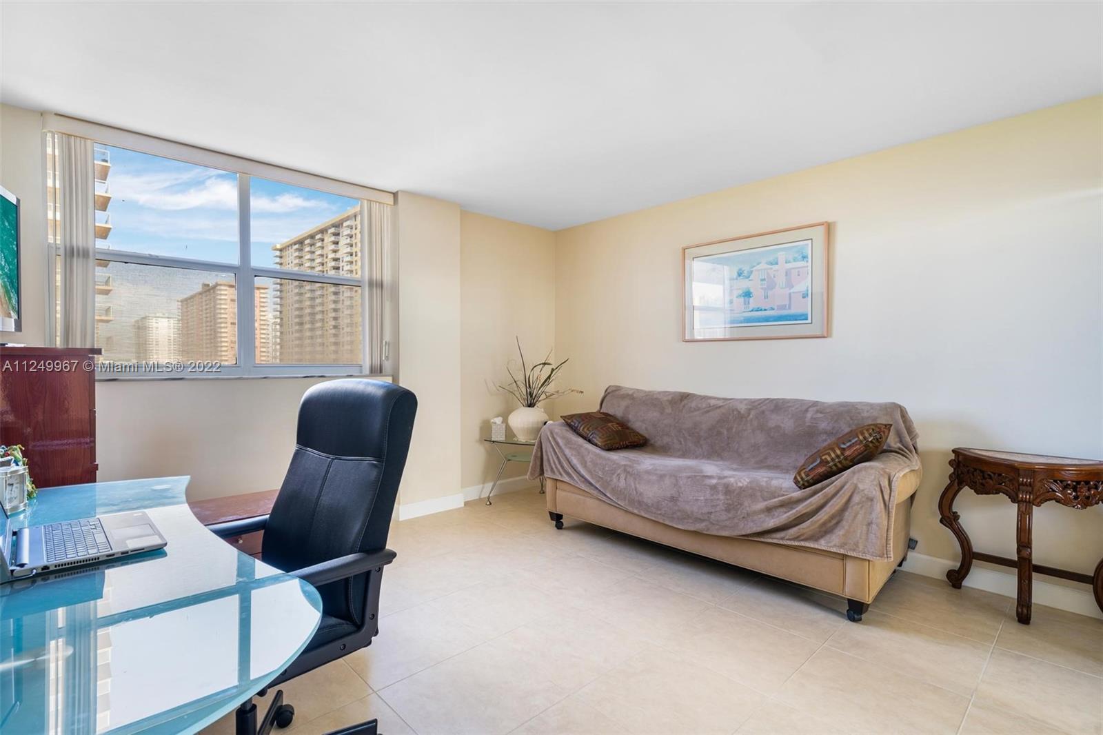 210 174th St Unit: 709