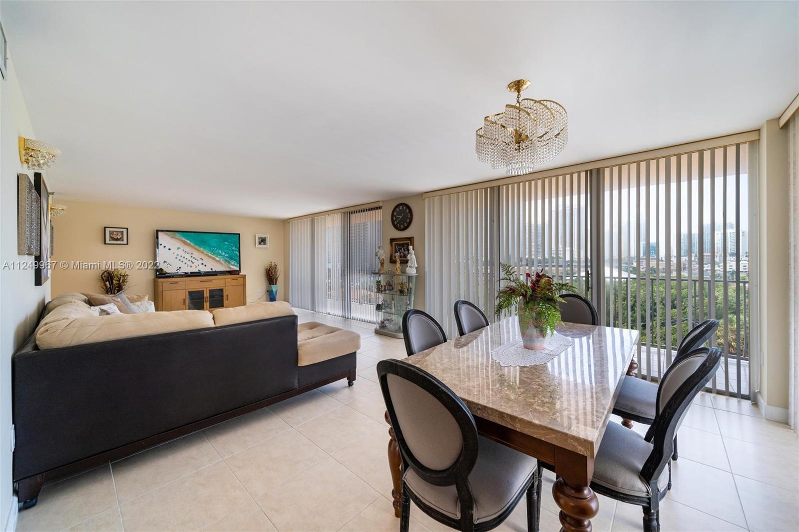 210 174th St Unit: 709