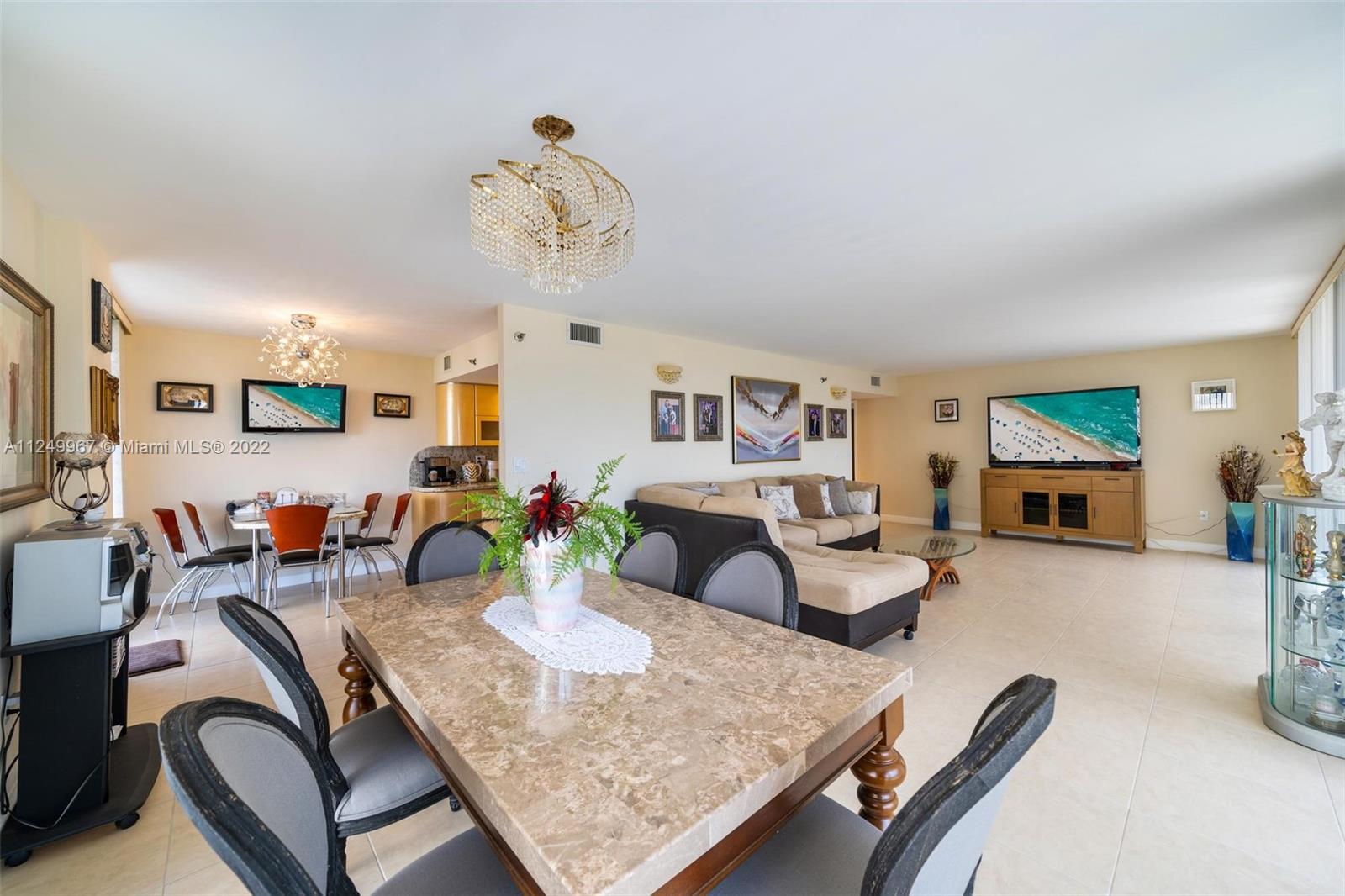 210 174th St Unit: 709
