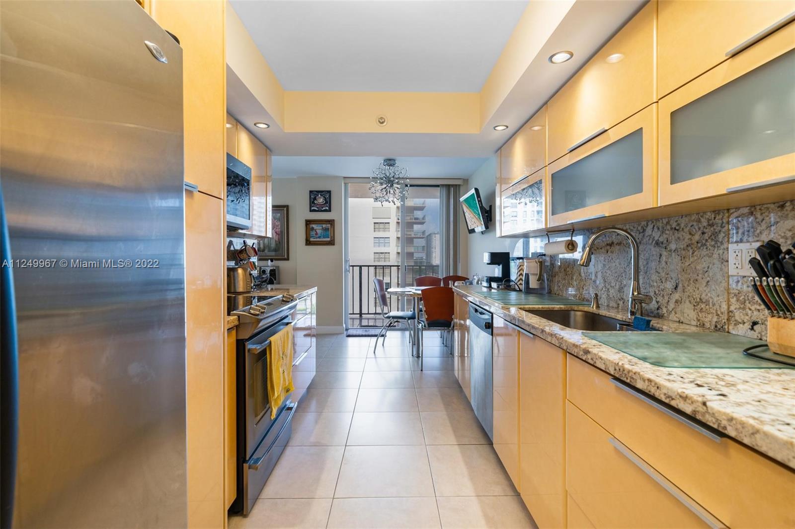 210 174th St Unit: 709
