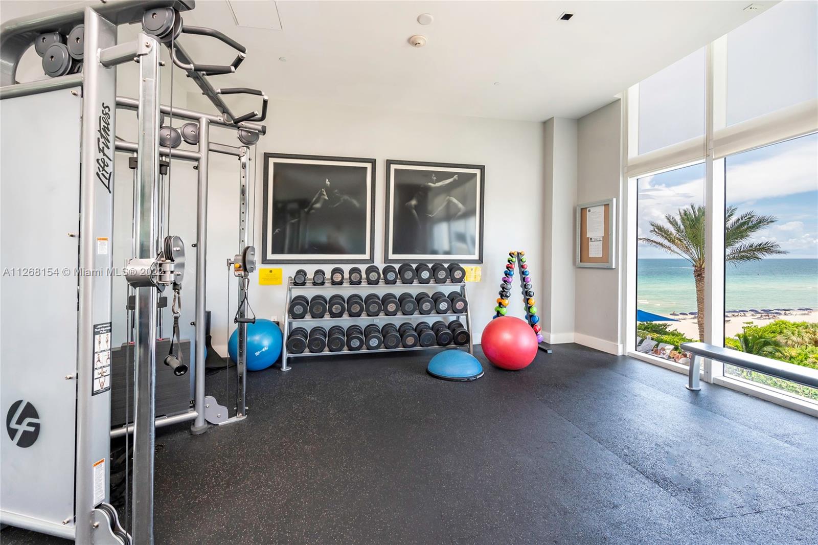 17201 Collins Ave Unit: 506