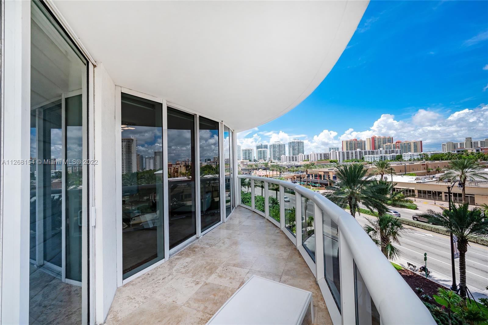 17201 Collins Ave Unit: 506