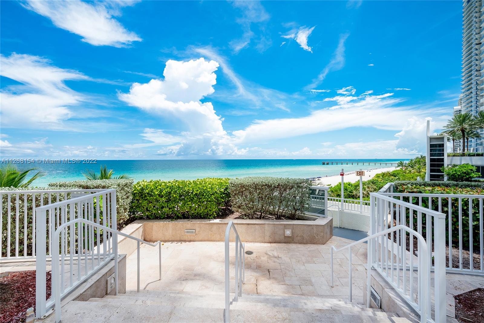 17201 Collins Ave Unit: 506