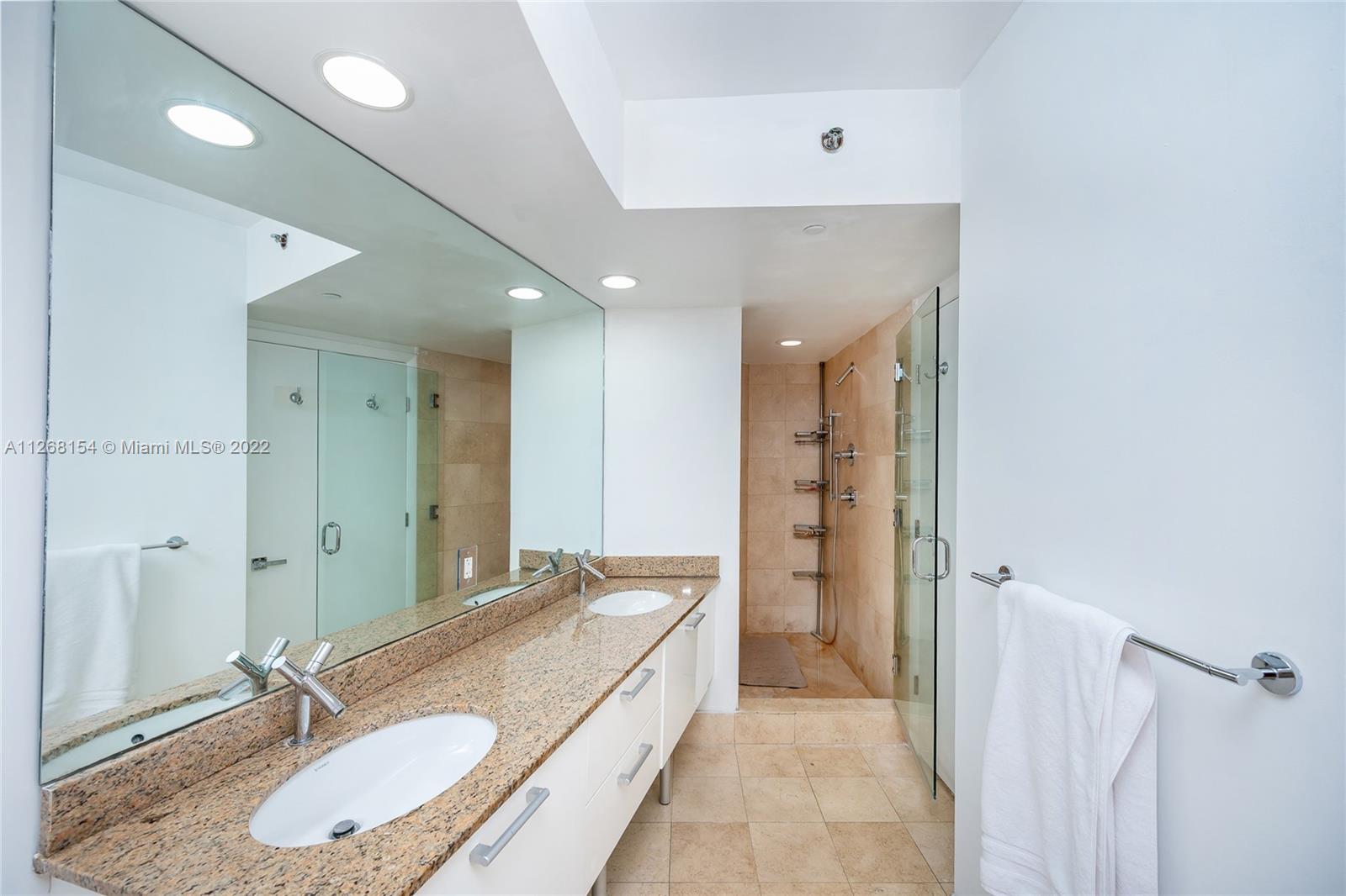 17201 Collins Ave Unit: 506
