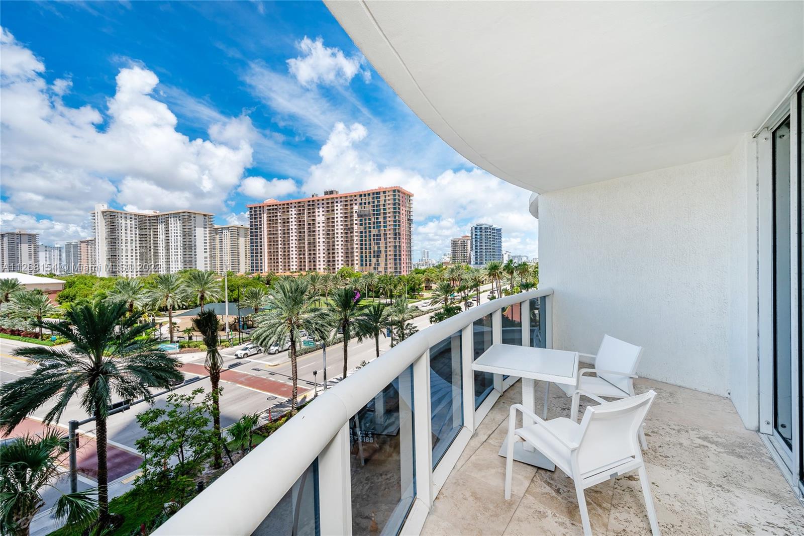 17201 Collins Ave Unit: 506