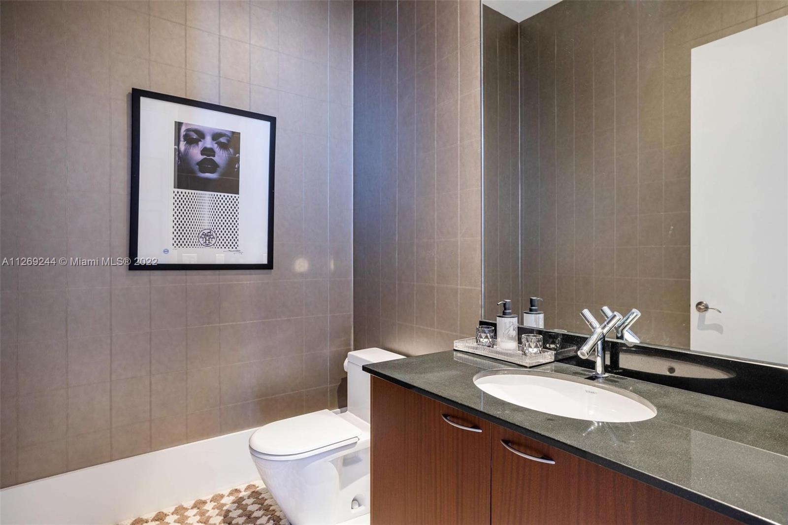 16001 Collins Ave Unit: LPH4202