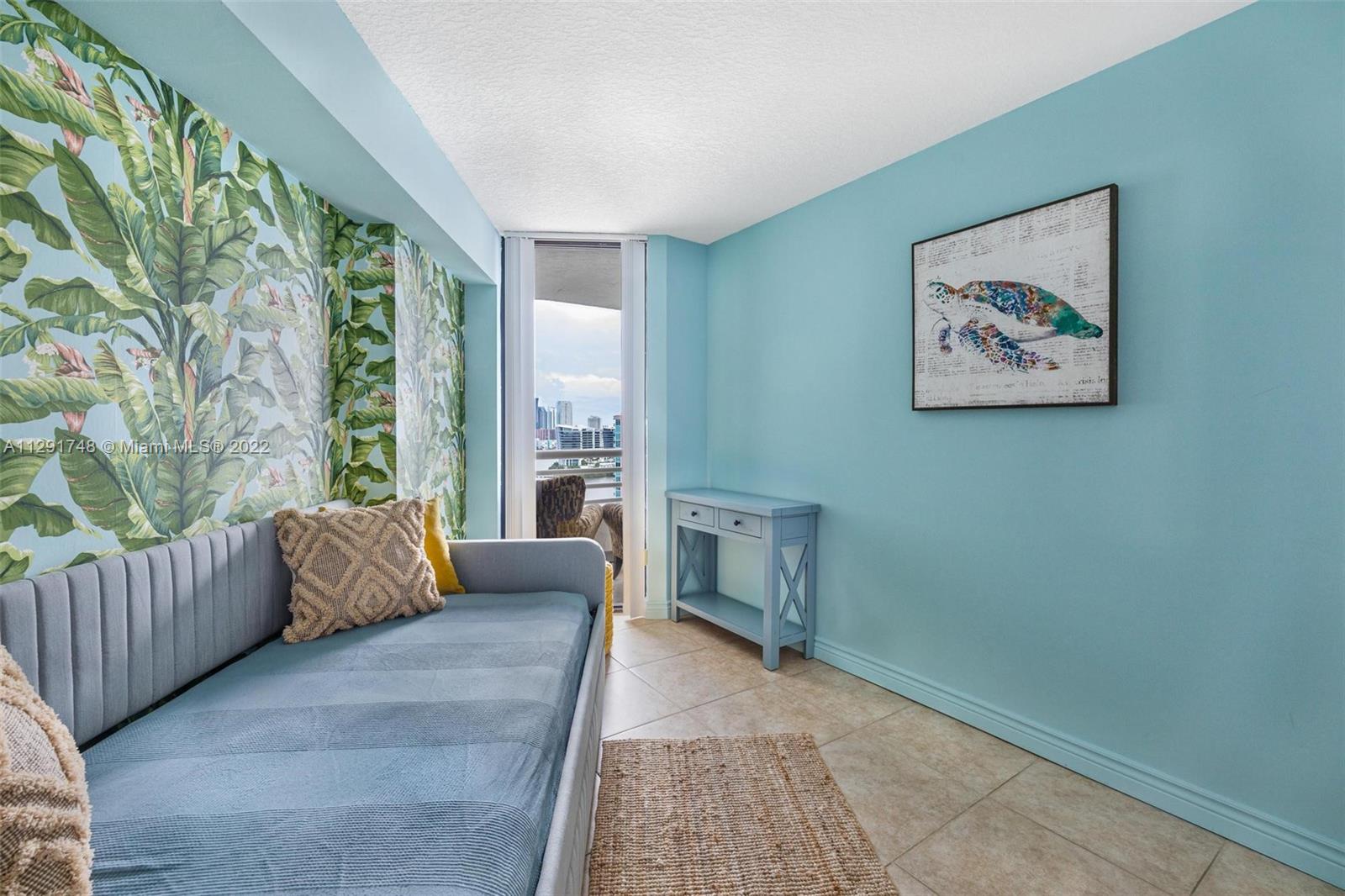 3300 NE 192 Unit: PH16