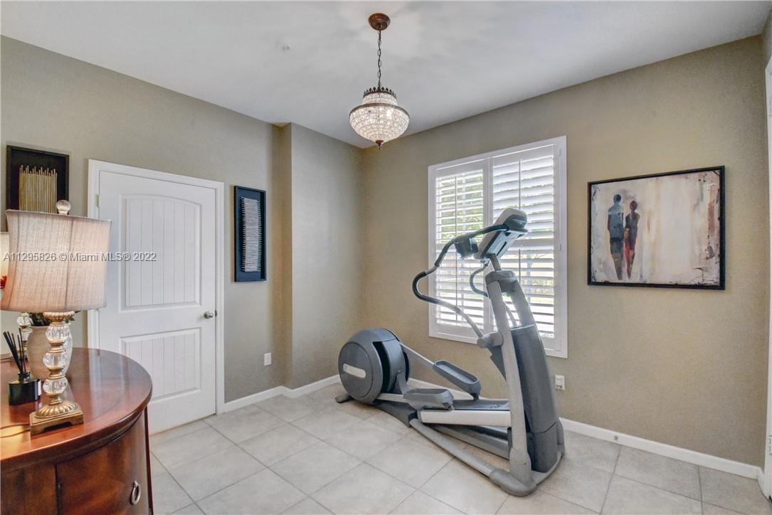 256 SW 6th Ct Unit: 256