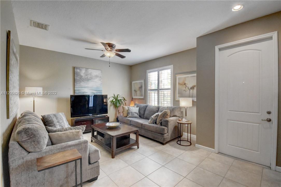 256 SW 6th Ct Unit: 256