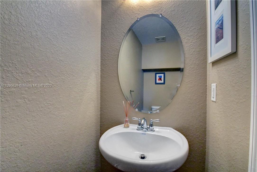 256 SW 6th Ct Unit: 256