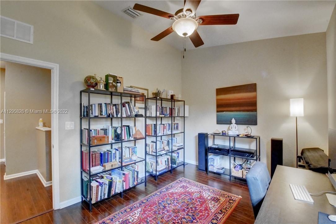 256 SW 6th Ct Unit: 256