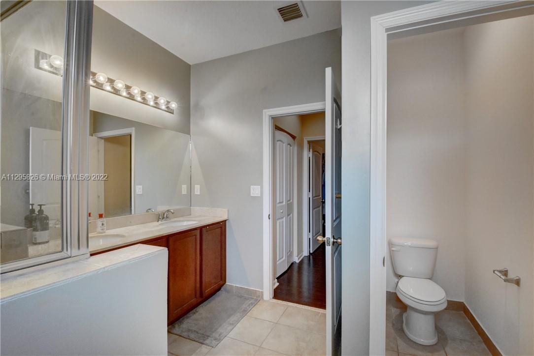 256 SW 6th Ct Unit: 256