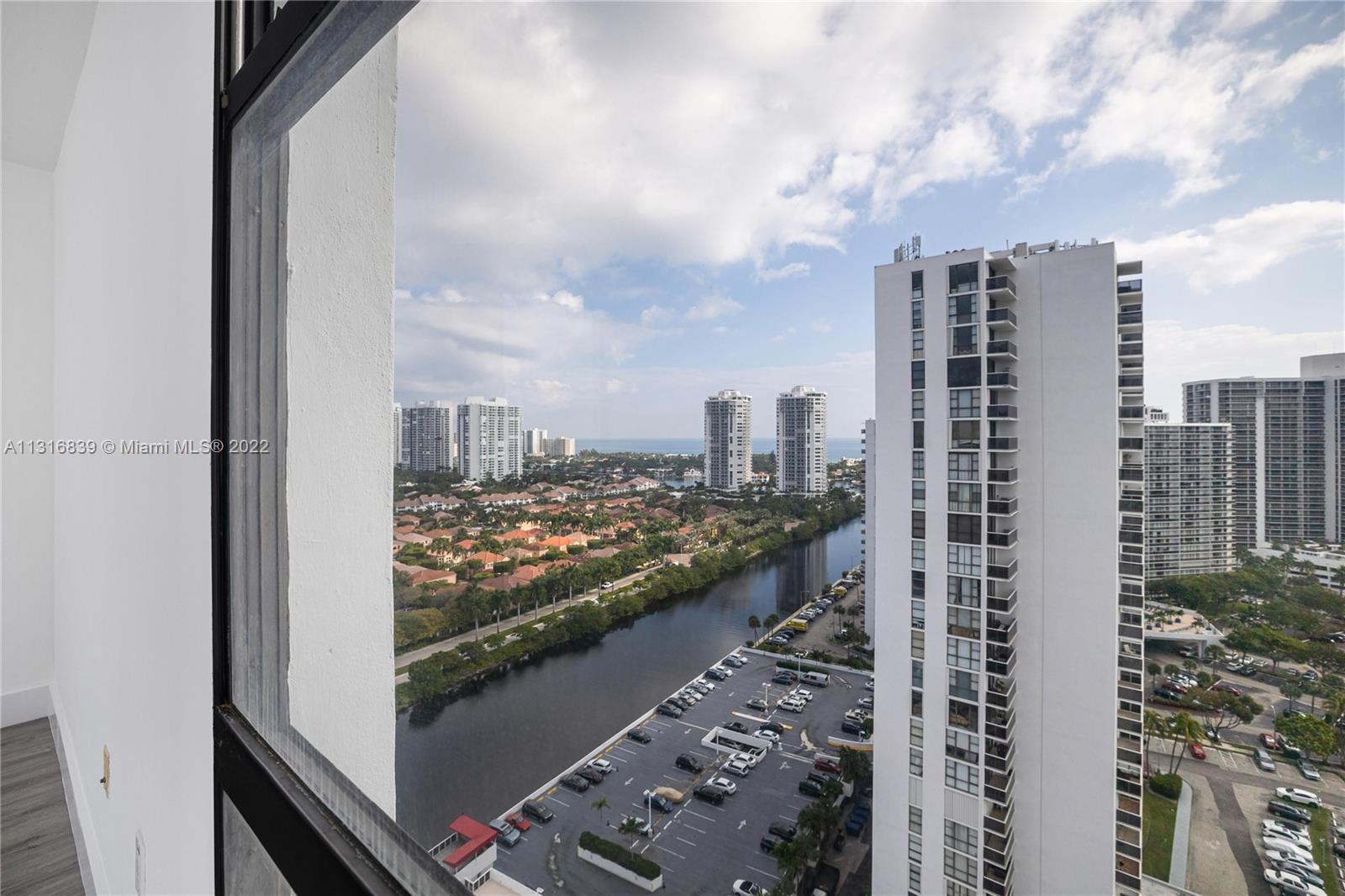 3625 N Country Club Dr Unit: 0000