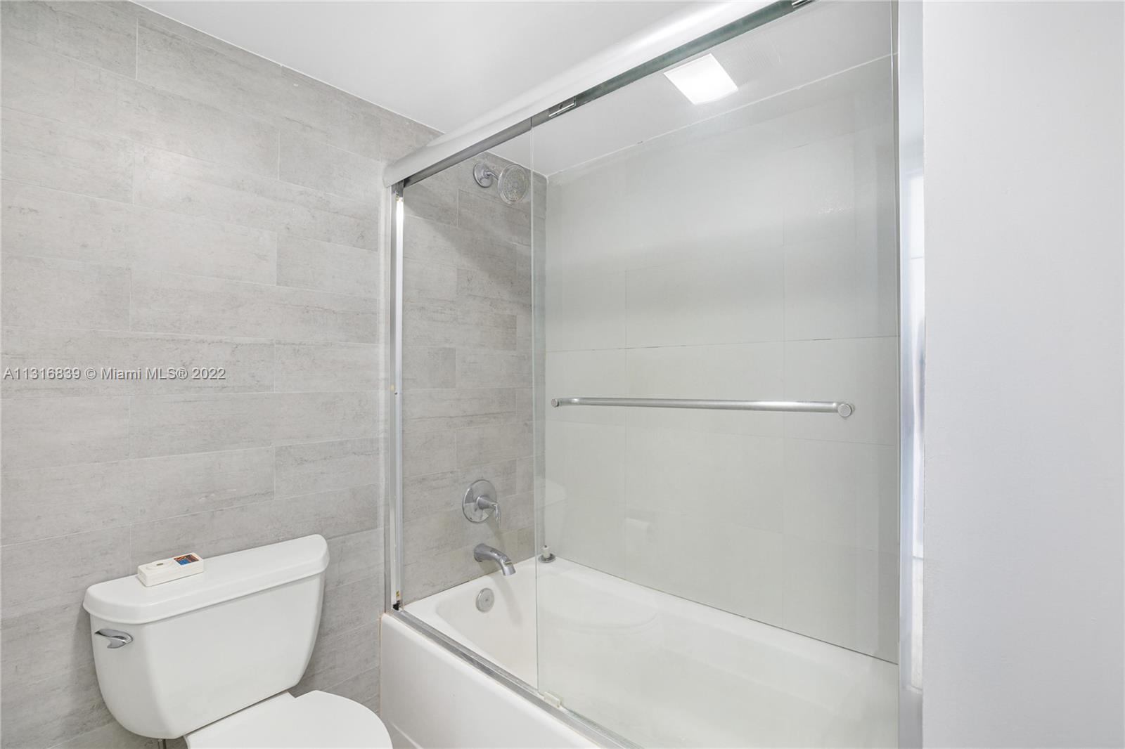 3625 N Country Club Dr Unit: 0000