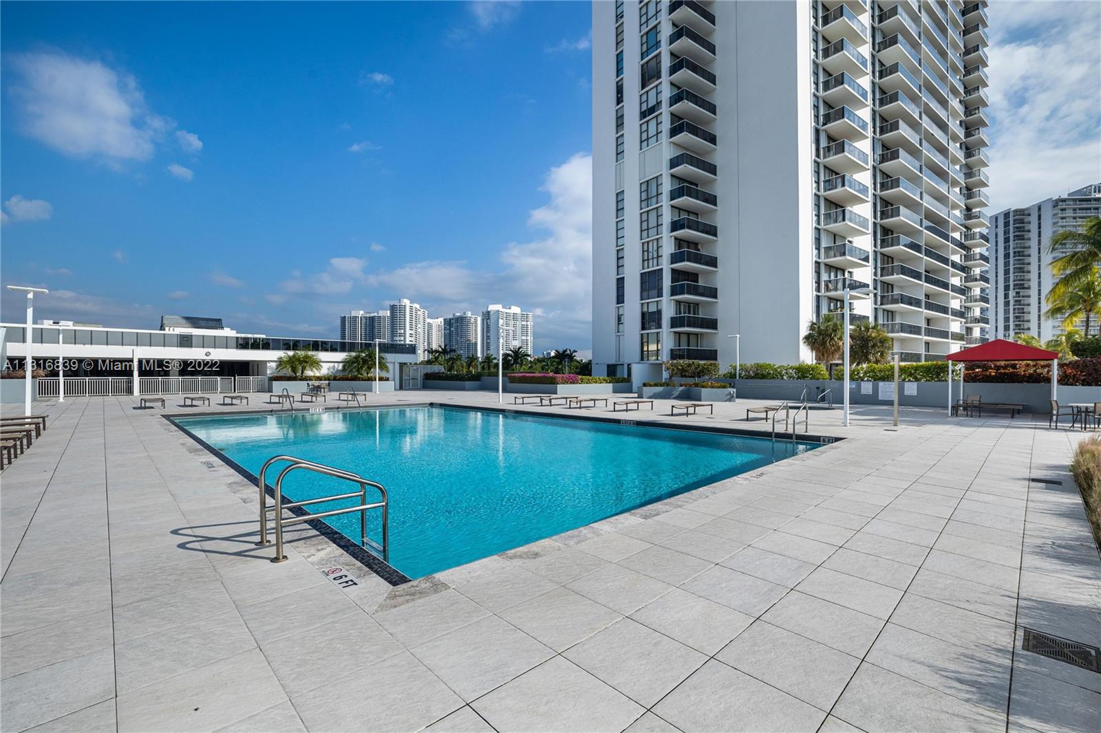 3625 N Country Club Dr Unit: 0000