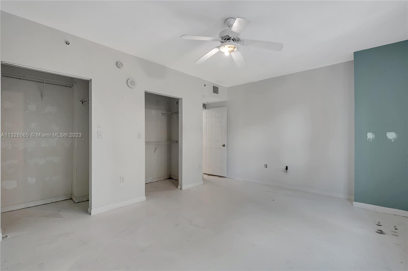 2000 N Bayshore Dr Unit: 325