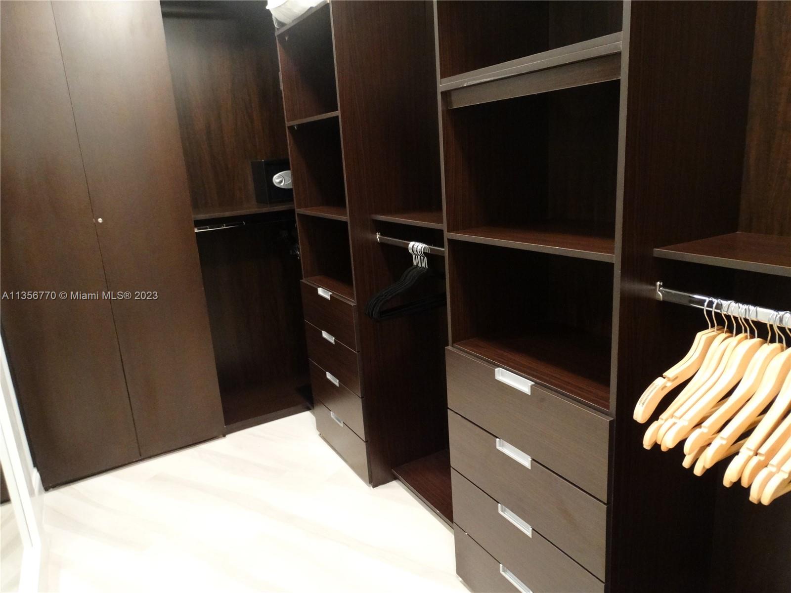 15901 Collins Ave Unit: 3907