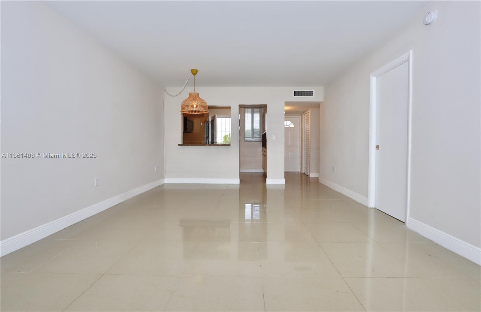 2910 Point East Dr Unit: M204
