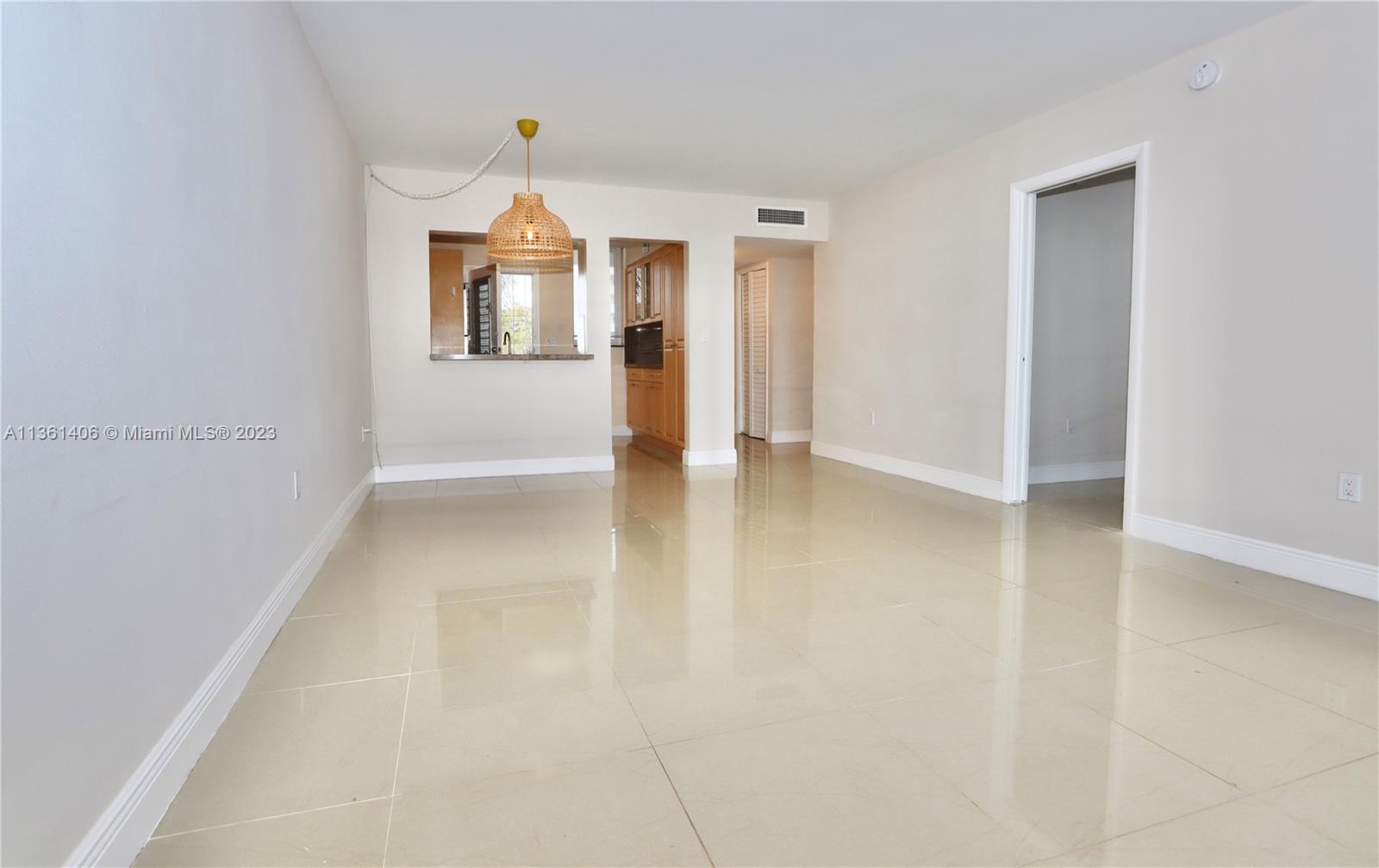 2910 Point East Dr Unit: M204