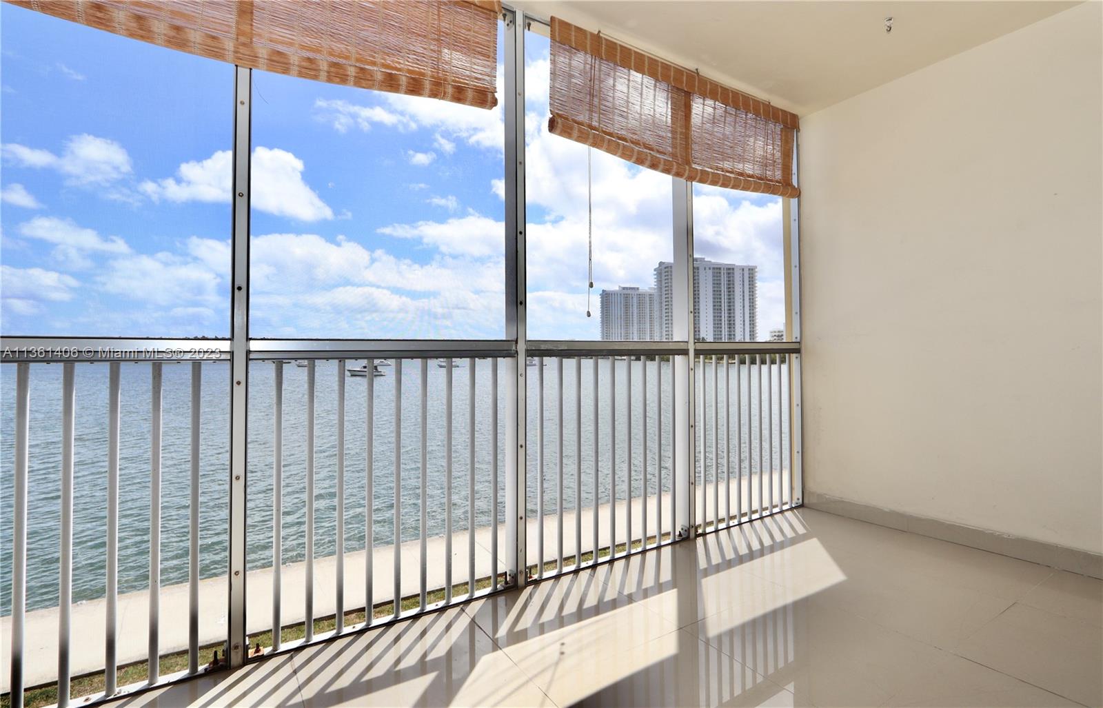 2910 Point East Dr Unit: M204