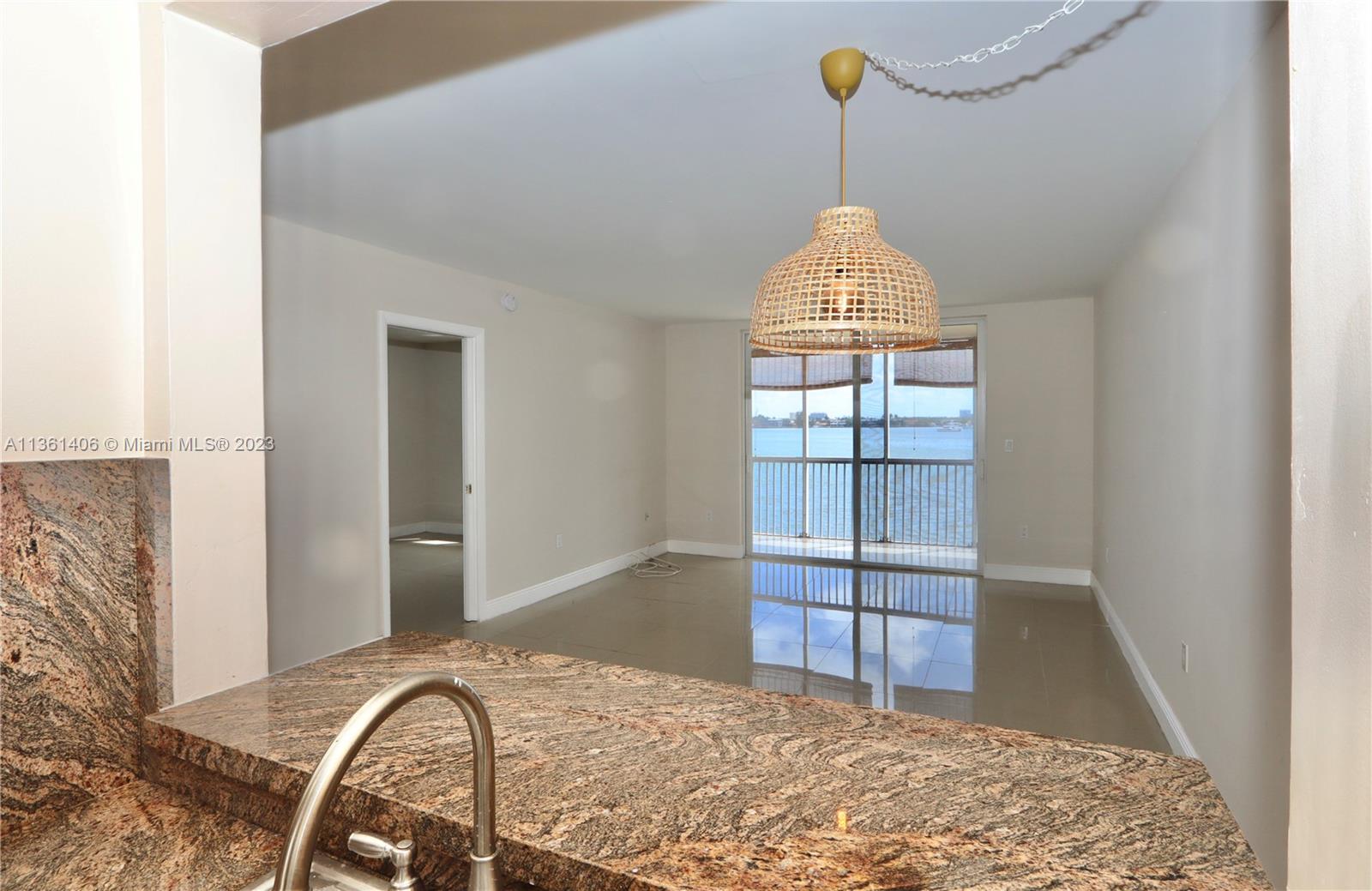 2910 Point East Dr Unit: M204