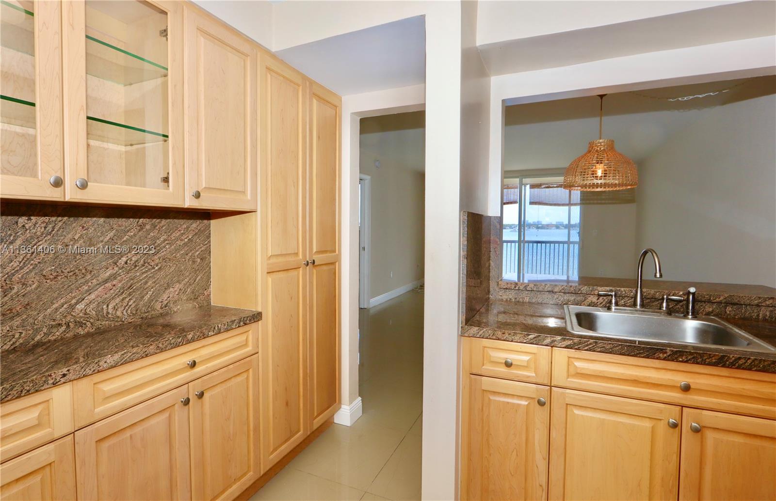 2910 Point East Dr Unit: M204