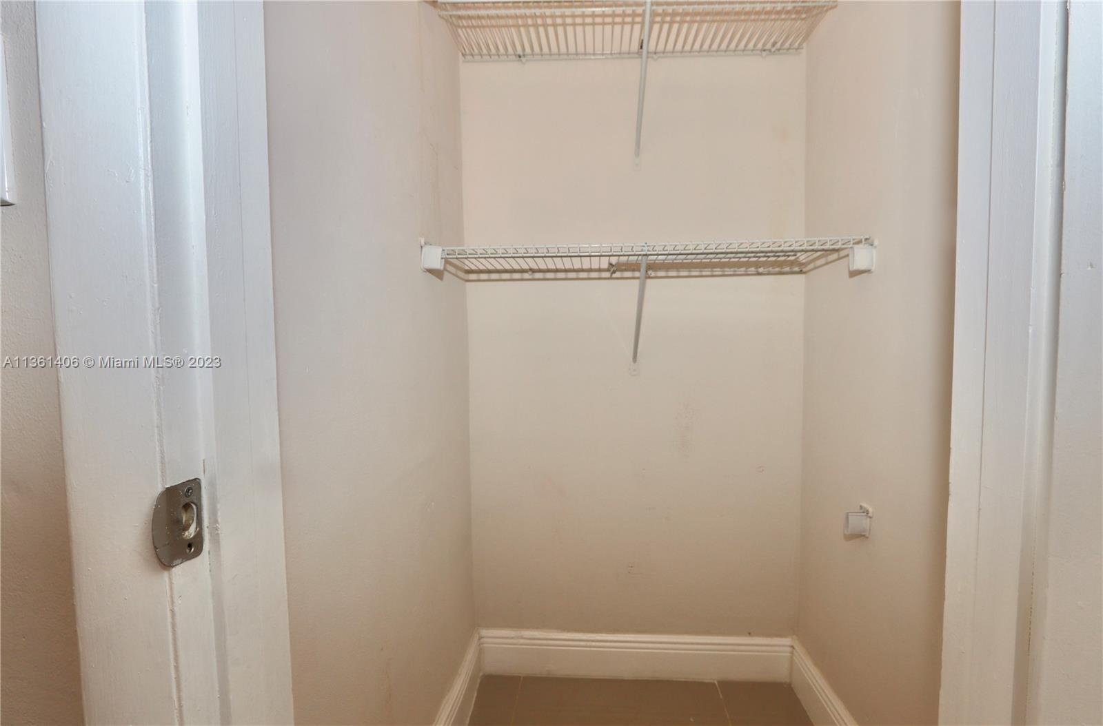 2910 Point East Dr Unit: M204