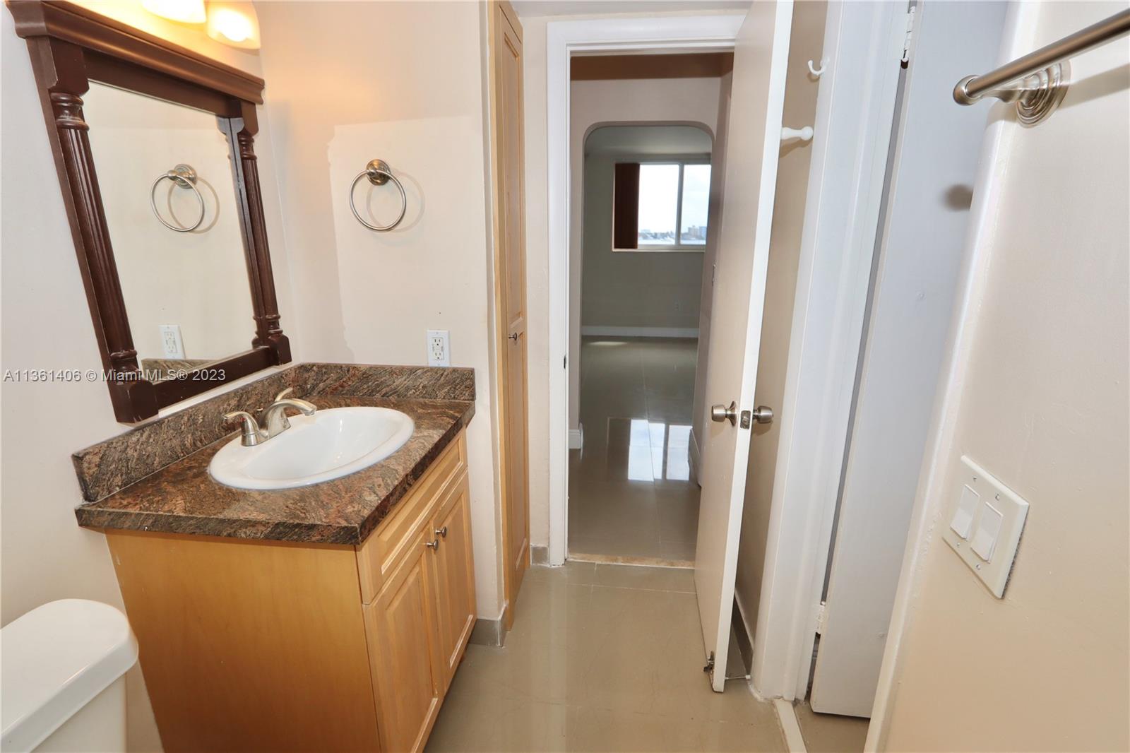 2910 Point East Dr Unit: M204