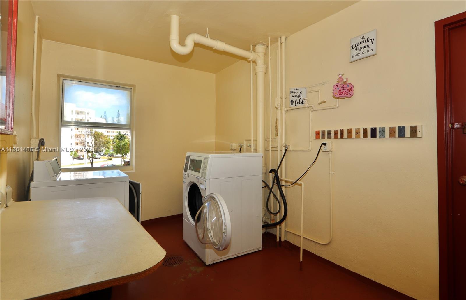 2910 Point East Dr Unit: M204