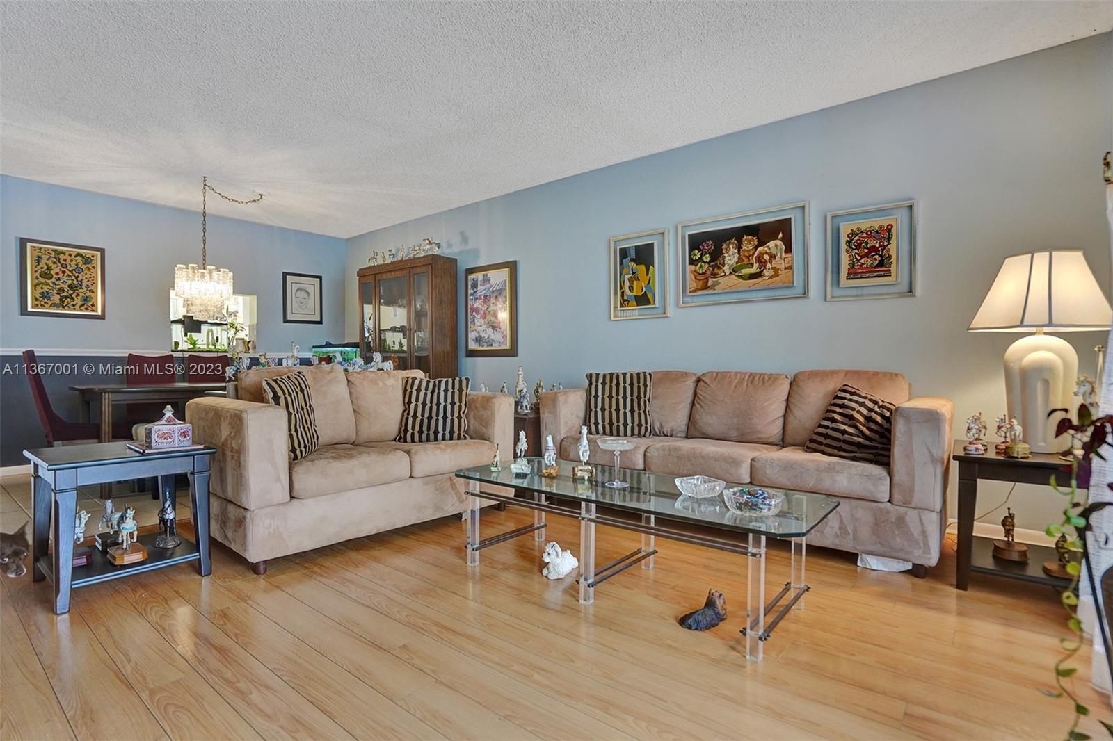 1001 NE 14th Ave Unit: 202