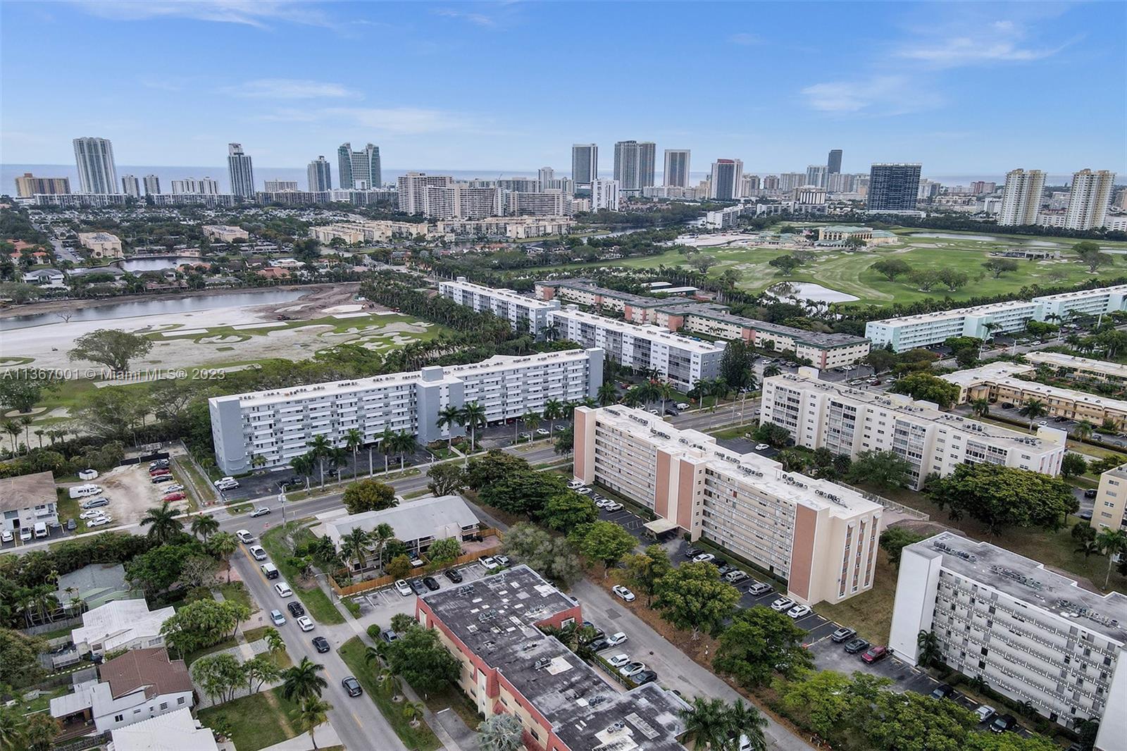 1001 NE 14th Ave Unit: 202