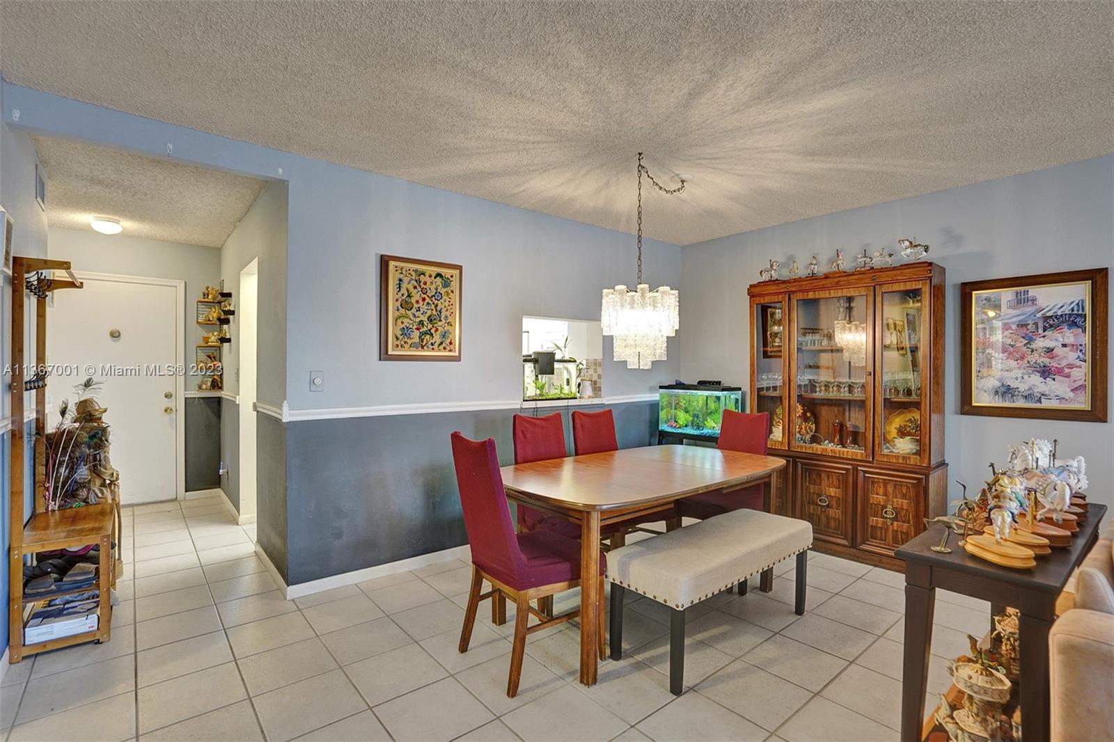 1001 NE 14th Ave Unit: 202