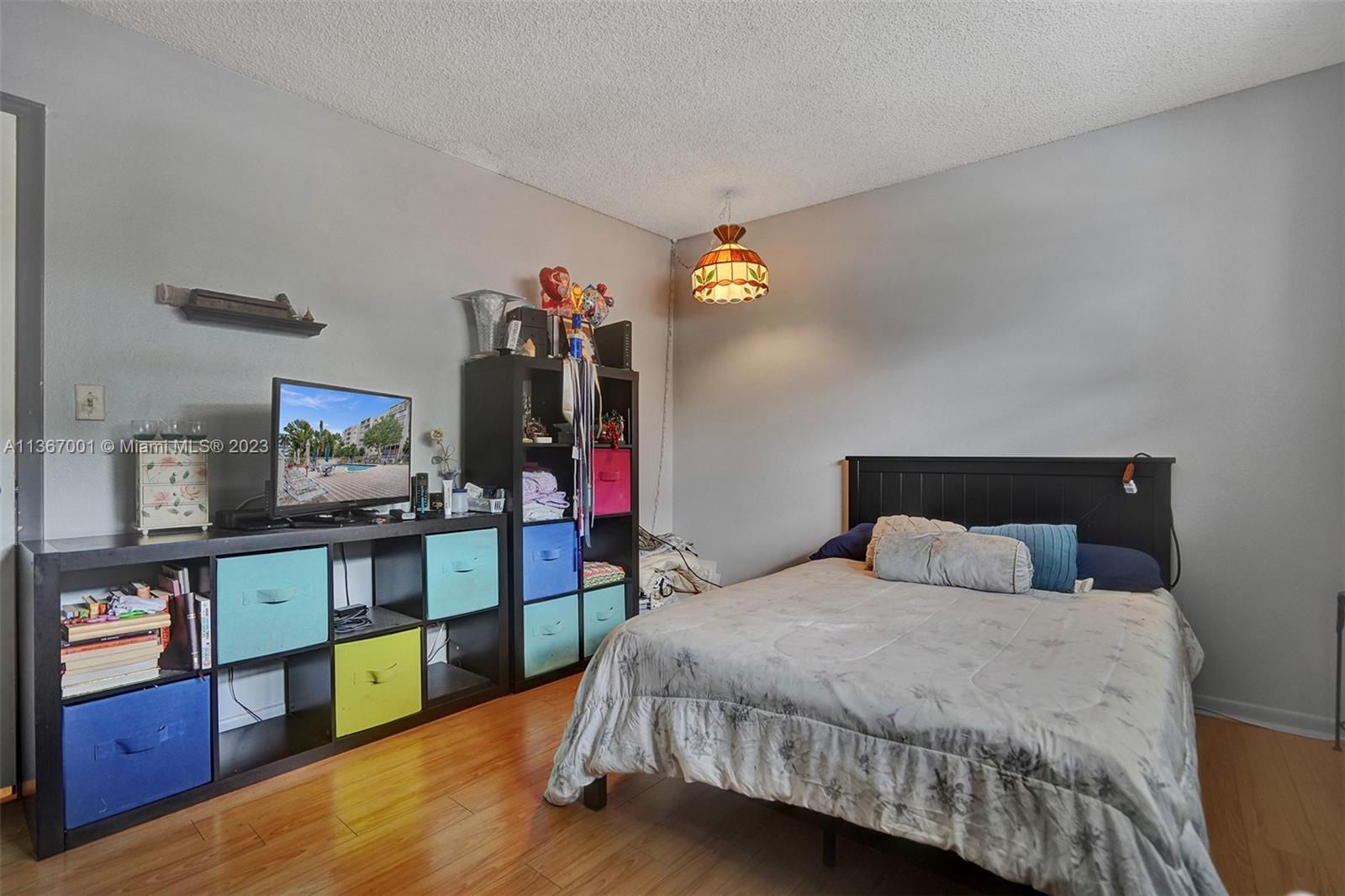 1001 NE 14th Ave Unit: 202