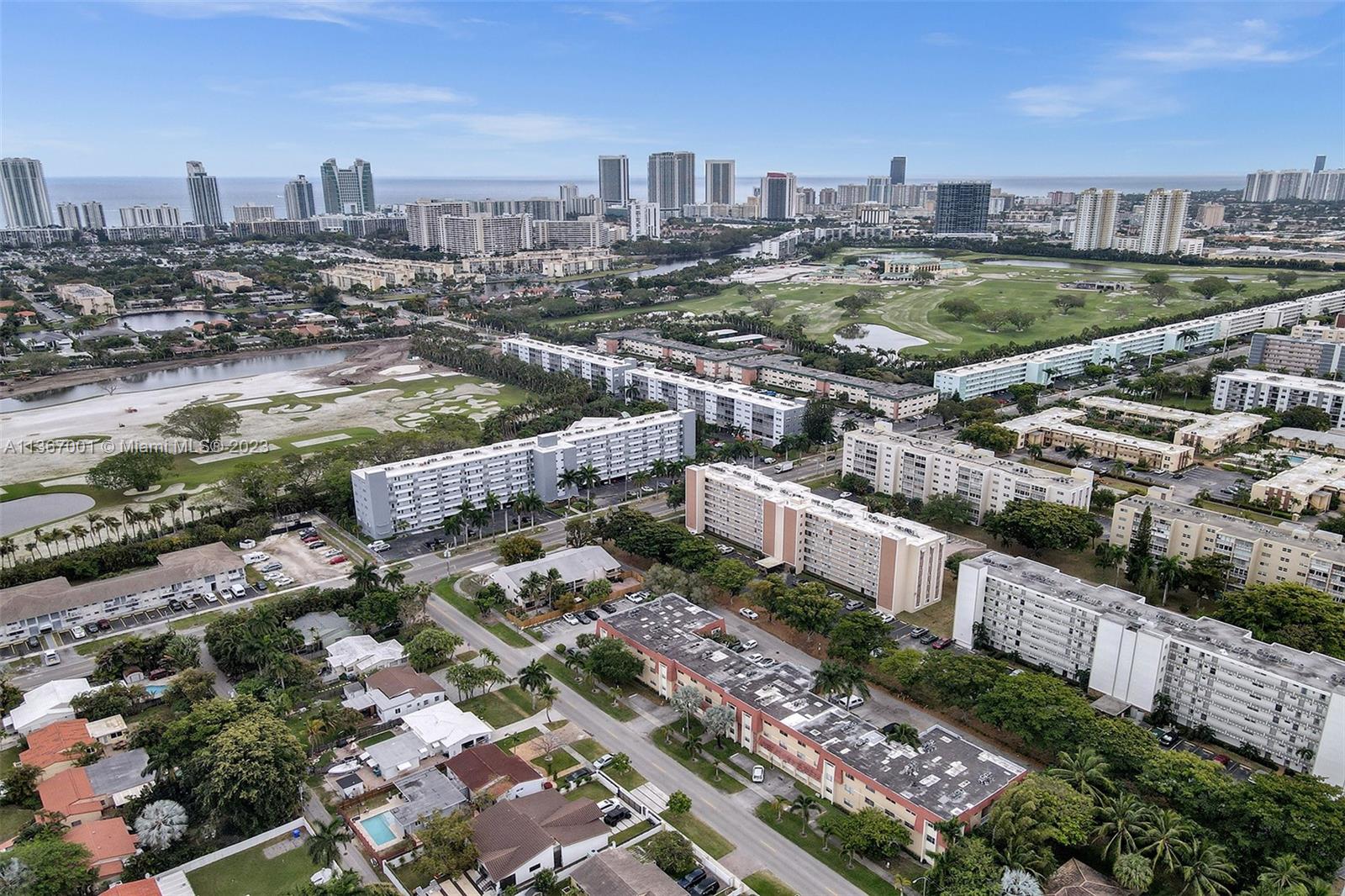 1001 NE 14th Ave Unit: 202
