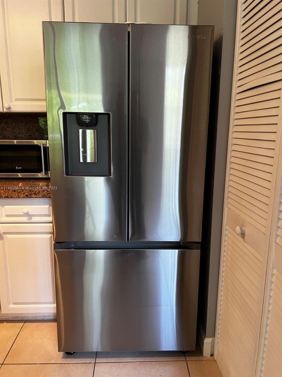 19501 E Country Club Dr Unit: 9404